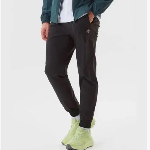 Descente Essential Jogger Black Pants Small-Medium - Picture 1 of 7